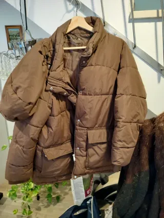 Chaqueta acolchada mujer marrón