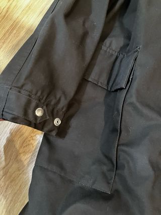 Parka Pull&Bear Negra y Verde Militar