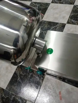 Amasadora Talsa Mix 60 y Mesa Carnicería