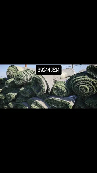 Césped artificial sin líneas