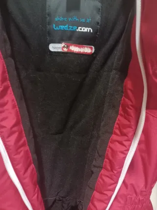 Mono de nieve Wedze rojo