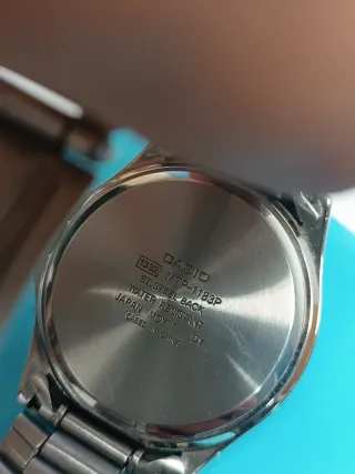 Casio Quartz Clásico Acero Inoxidable