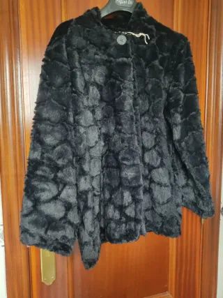 Chaquetón Piel Sintética Negro