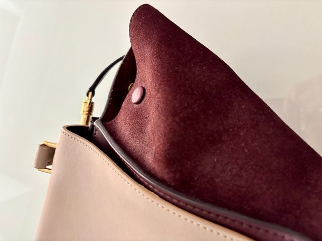 Bolso Céline Trapéze de Cuero Beige y Granate