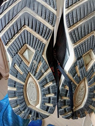 Zapatillas Brooks Ricochet running negras y naranj