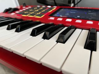 AKAI MPC Key 37, perfecto estado