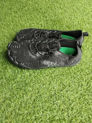 Escarpines negros talla 45