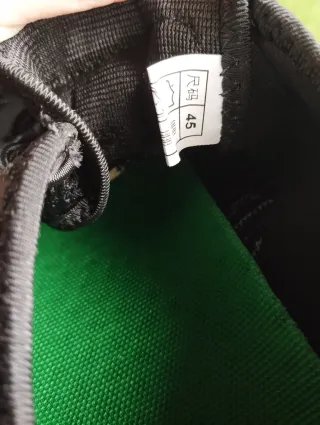 Escarpines negros talla 45