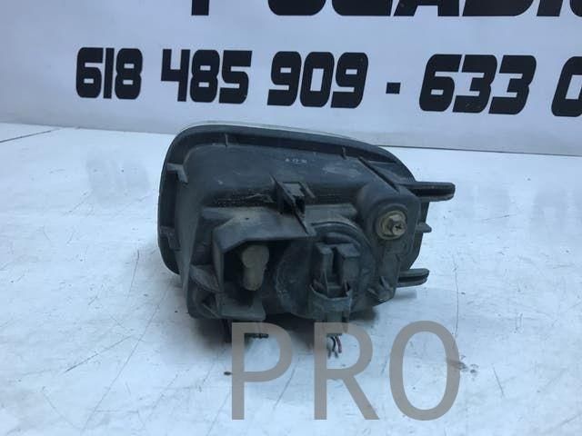 Faro antinieblas derecho nissan bluebird