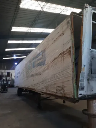 Remolque Schmitz 2015