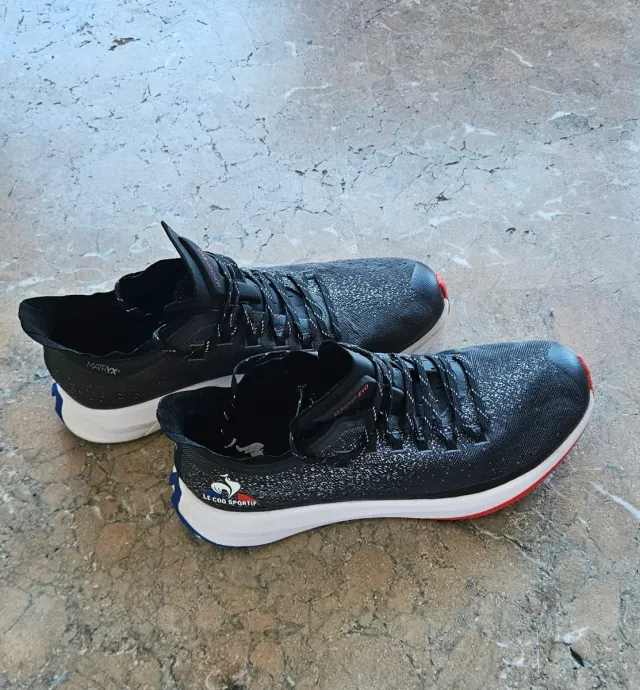 Zapatillas Le Coq Sportif R2024 negro