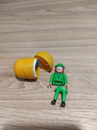 Muñeco Riddler DC Kinder Sorpresa