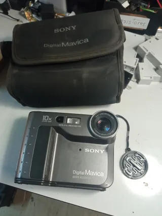 Cámara Digital Sony Mavica MVC-F7