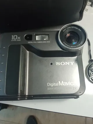 Cámara Digital Sony Mavica MVC-F7