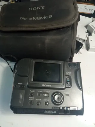 Cámara Digital Sony Mavica MVC-F7