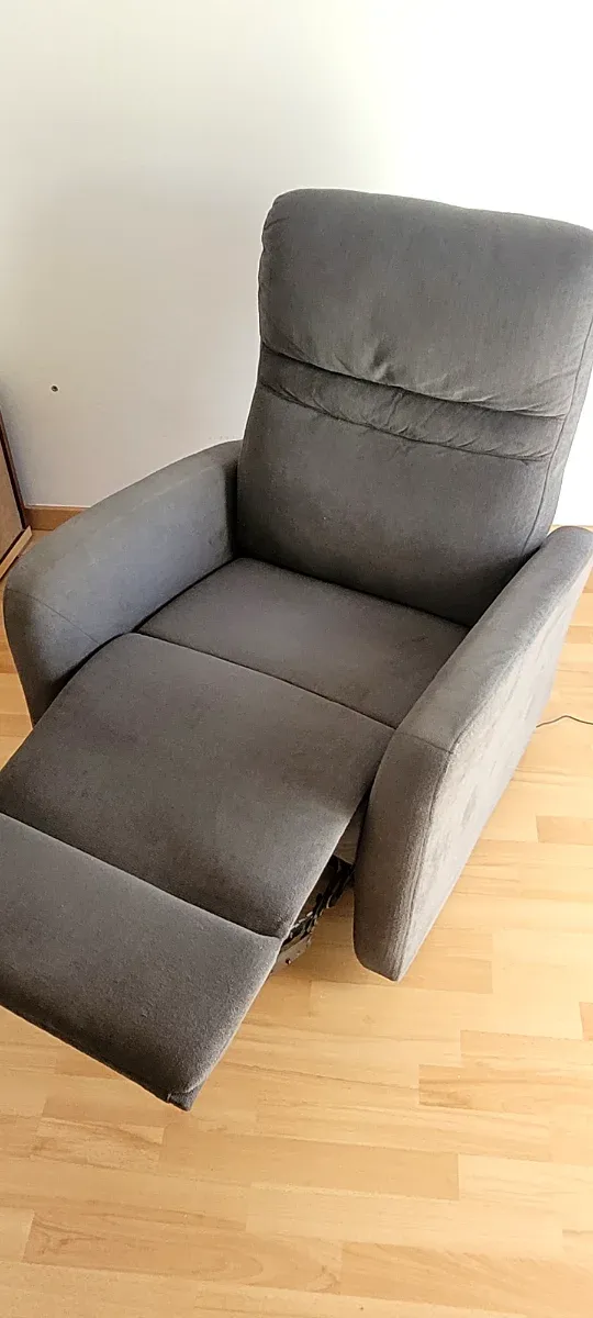 Butaca reclinable eléctrica gris