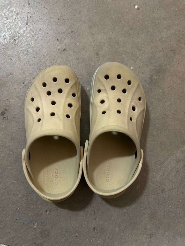 crocs amarillas niño 31