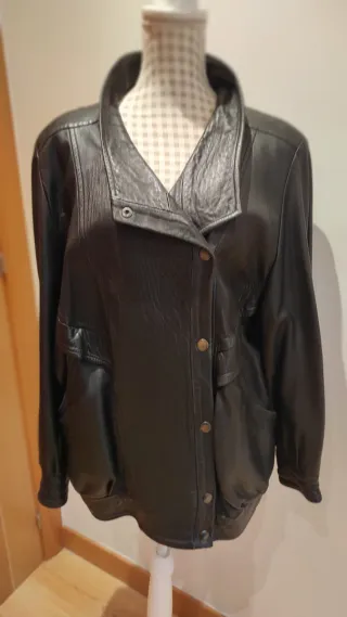 Cazadora bomber cuero vintage tendencia total