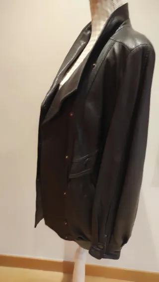 Cazadora bomber cuero vintage tendencia total