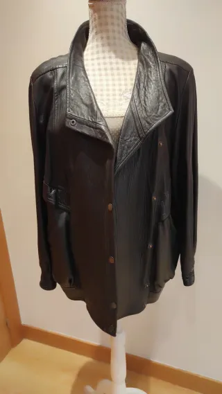 Cazadora bomber cuero vintage tendencia total