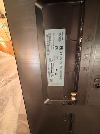 Televisor Samsung QLED 4K Q63A