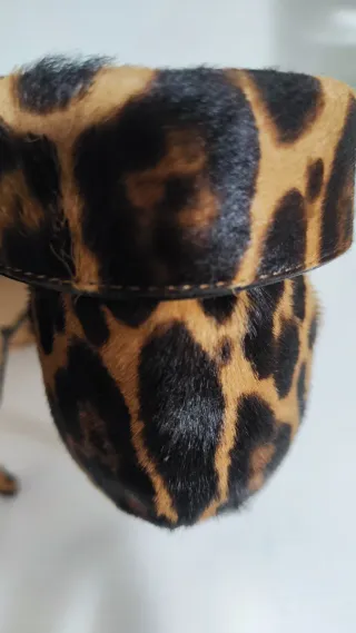 Scarpe con tacco leopardate