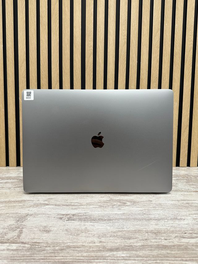 MacBook Pro 16" 2019 i9 64gb 1tb SSD