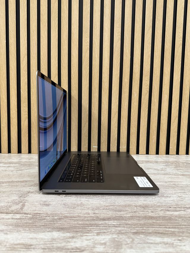 MacBook Pro 16" 2019 i9 64gb 1tb SSD