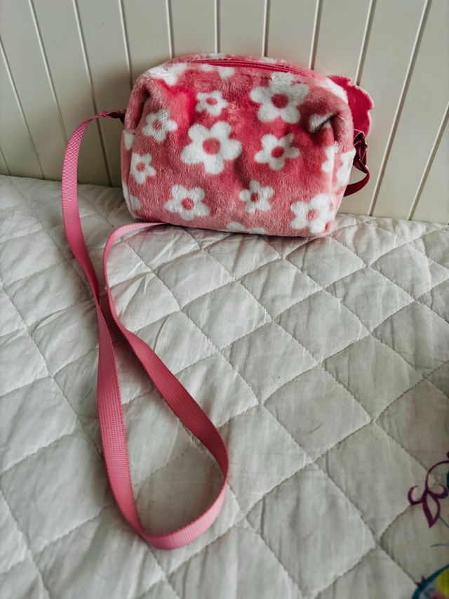 Bolso de peluche con ojos móviles