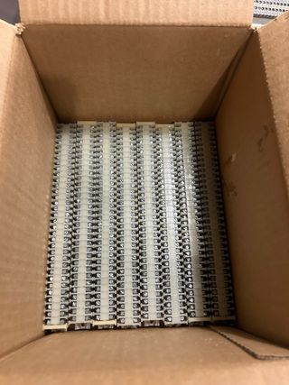 28 Bloques Terminales Eléctricos