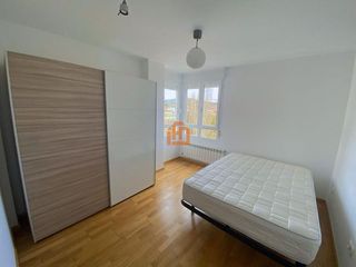 Piso en alquiler en Crucero - Pinilla en León