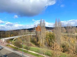 Piso en alquiler en Crucero - Pinilla en León