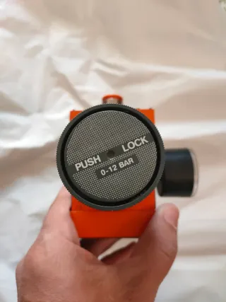 Regulador de aire con manómetro