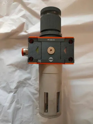 Regulador de aire con manómetro