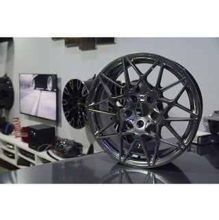 Juego de 4 Llantas 18 M4 GTS Hyper Silver BM064