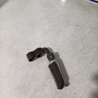 Estribera lado derecho Keeway RKV 125 2018