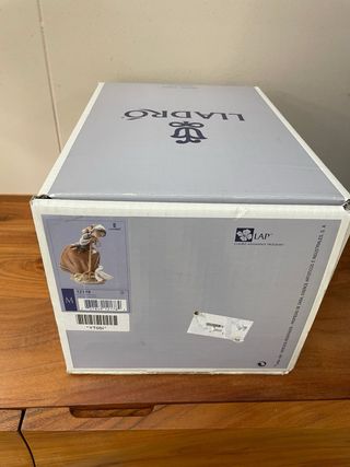 Figura Lladró 01012178 Estoy Cansada