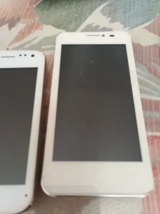 Lote de 3 teléfonos móviles