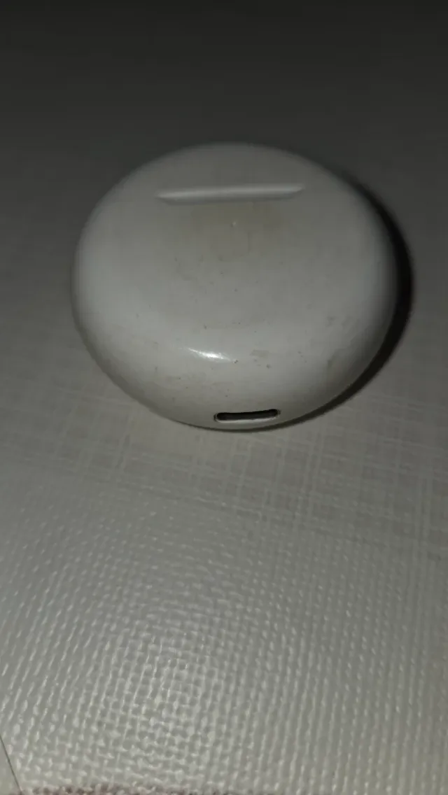 Cascos inalámbricos blancos