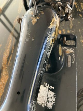 Máquina de coser Singer antigua