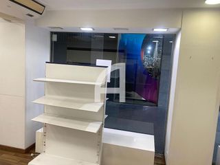 Local comercial en alquiler en Centre en Girona