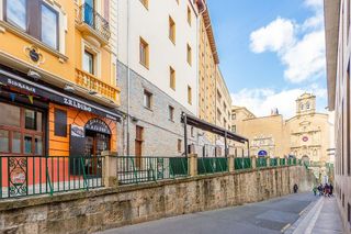 Local comercial en venta en Casco Antiguo en Pamplona