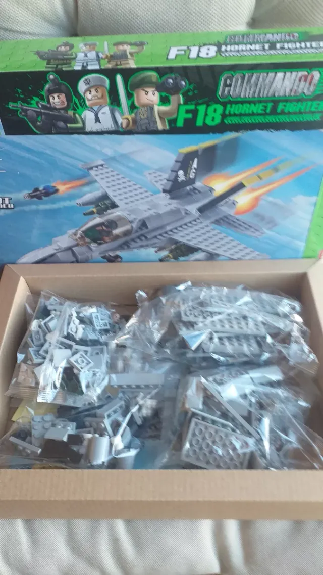 Conjunto de construção GUDI F18 Hornet Fighter