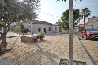 Chalet en venta en Orihuela ciudad en Orihuela