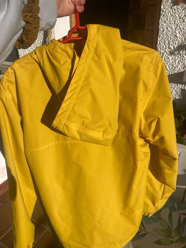 Chaqueta Carhartt Canguro Amarilla