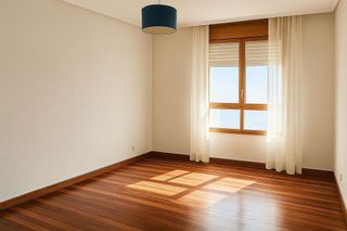 Piso en alquiler en Alisal - Cazoña - San Román en Santander