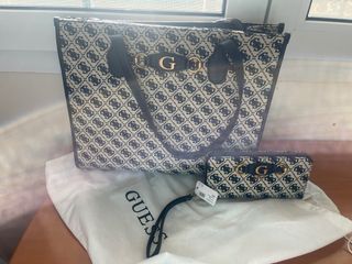 Bolso y Cartera Guess azul marino