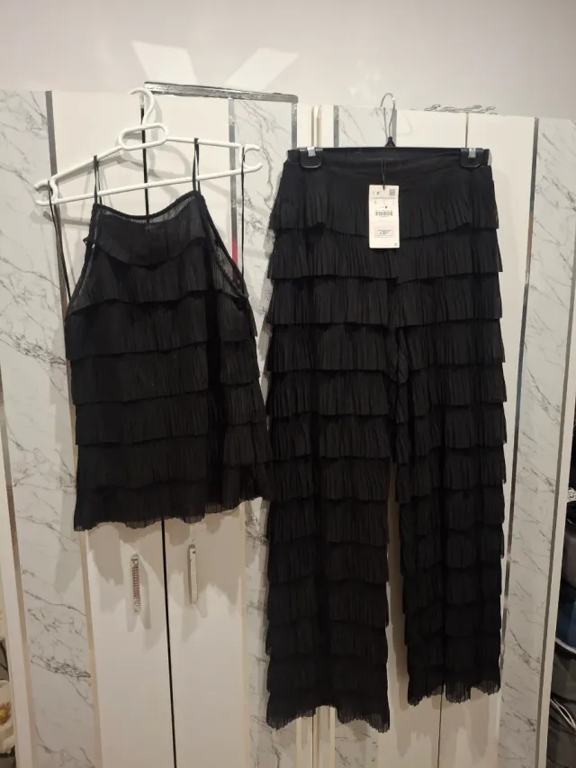 Conjunto Zara volantes fiesta negro semitransparen