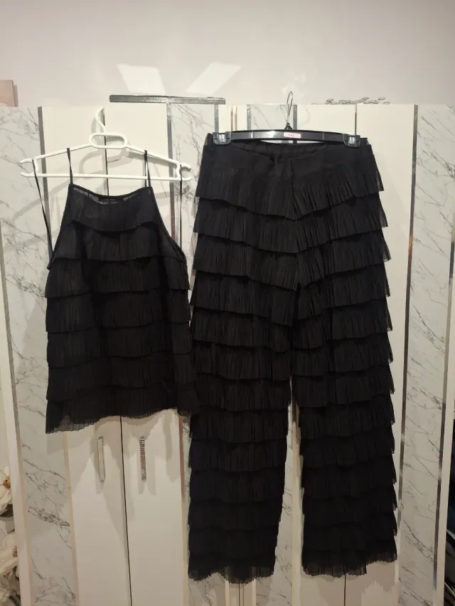 Conjunto Zara volantes fiesta negro semitransparen