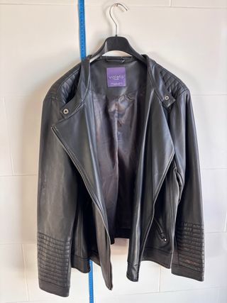 Chaqueta cuero negra Mango Talla L